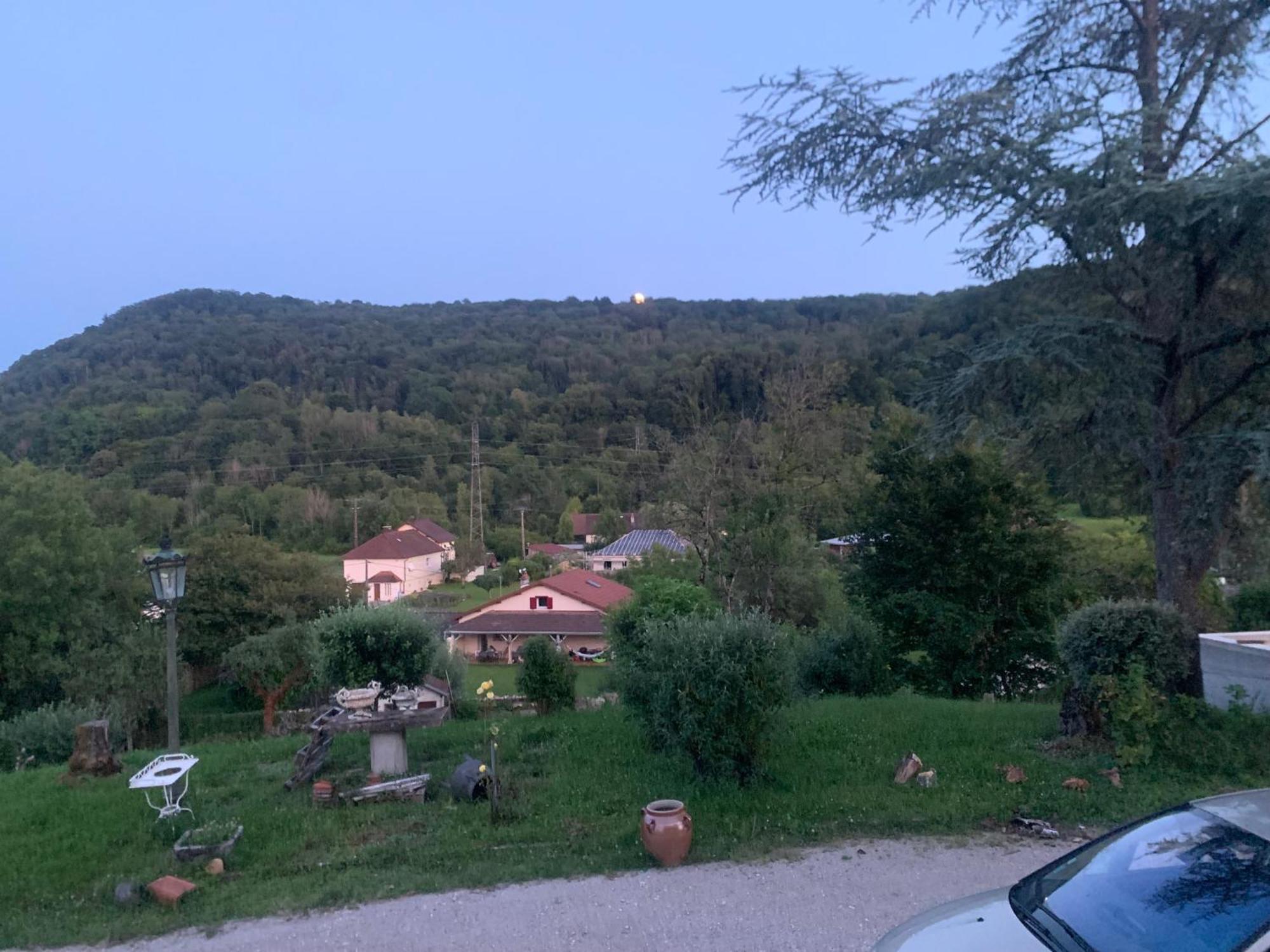 Longue Vue En Arbois Bed & Breakfast Luaran gambar