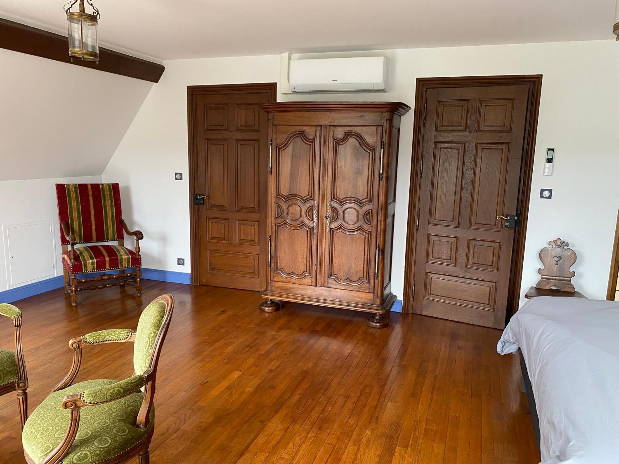 Longue Vue En Arbois Bed & Breakfast Luaran gambar